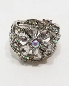 Fashion Jewelry Women Size 8 Ring Floral Design Unbranded - Picture 1 of 7