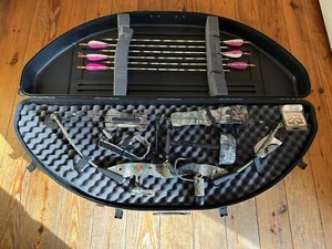 PSE Team Fitzgerald Compound Bow 29" 65# w/ Case & Accessories • Very Nice • - Picture 1 of 21