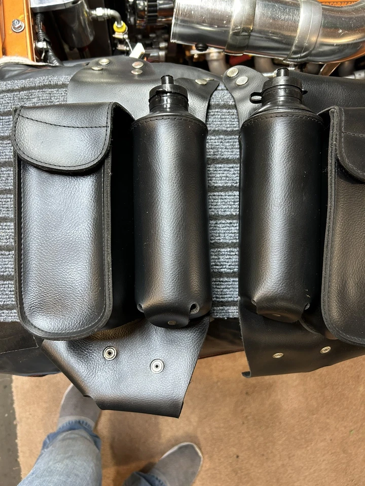Portabotellas de agua bolsa Crash Bar EE. UU. para Harley Touring Ultra Limited Road King Foto 1 de 2