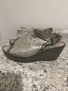 Sandalias Fly London plateadas de cuero Ybei para mujer 8/39 - Imagen 1 de 7
