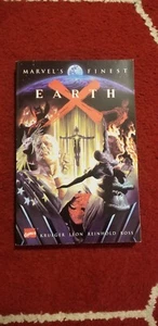 Marvel's Finest Earth X de Alex Ross y Jim Krueger (2001, libro de bolsillo comercial) - Imagen 1 de 2