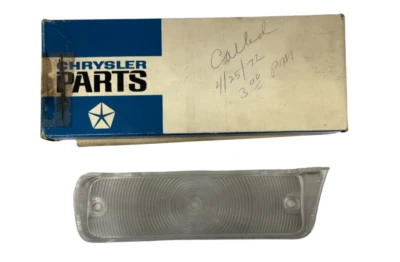 Chrysler Imperial 1967 lámpara de estacionamiento lado derecho lente de estacionamiento lente de estacionamiento 2586510 Nuevo de Lote Antiguo Foto 1 de 4