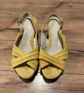 Hush Puppies Womens Beautiful Yellow Strap Wedge Sandals Size 6.5M ~ EUC ~ WOW - Picture 1 of 9