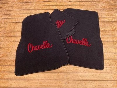 Tapetes de assoalho preto vermelho letra 4 peças 1964-74 para Chevy Chevelle SS - Imagem 1 de 3
