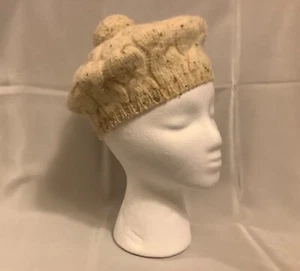 Vintage gestrickte 1960er Jahre Wolle cremefarbene Tweed Barette mit Bommel oben - Bild 1 von 5