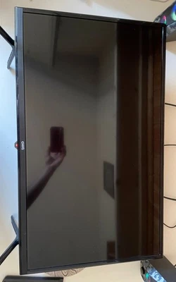 V CHiQ 32" LED HD Smart – Perfetta per Camera o Cucina – OTTIMO STATO - Immagine 1 di 4