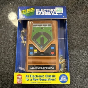 2016 Basic Fun Handheld Electronic Baseball Game #09507 Brand New Sealed In Box - Picture 1 of 5