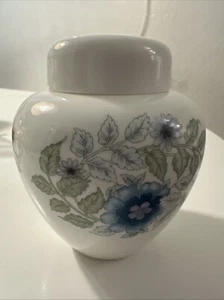 Vintage Wedgwood Bone China Clementine lidded ginger jar England EUC 4” tall - Picture 1 of 8