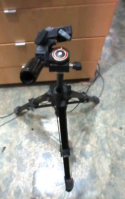 Silk Universal U212 Deluxe Tripod with 3-Way Pan Head 63” Japan - Image 1 of 4
