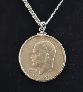 Collar colgante moneda medio dólar John F Kennedy 1776-1976  - Imagen 1 de 6