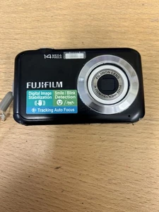 Fujifilm Digital Camera FinePix JV200 14.0MP Black - Picture 1 of 6