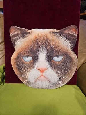 Large Cat Mask - Fur People Perfect Great Condition Rare Find! - Image 1 of 4