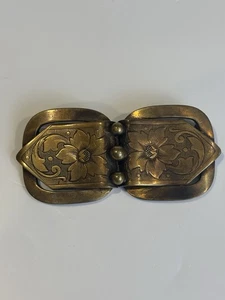 Antiguo Cinturón Victoriano Ornamentado Latón Hebilla Cierre Reposo Diseño Floral y Foliado - Imagen 1 de 5