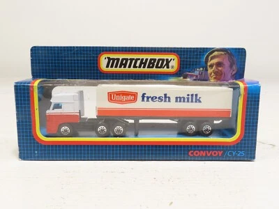 Matchbox CY 25 Convoy 1987 Unigate Fresh Milk Box-Truck Un-Punched NIB 8601  - Image 1 of 4