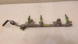 Riel de combustible de 2,5 L con inyectores para Toyota Camry 10-16 - Imagen 1 de 4