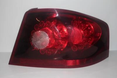 Luz trasera derecha para pasajero Dodge Avenger 2011-2014 30484 Foto 1 de 4