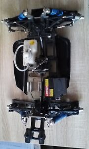 Carson Specter 4WD Nitro Verbrenner Buggy Chassis 1 zu 8 super Zustand sauber