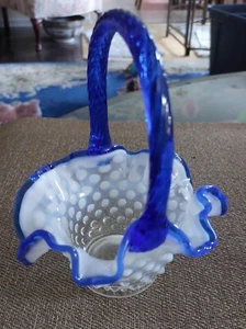 VINTAGE FENTON SAPPHIRE BLUE CREST OPALESCENT HOBNAIL RUFFLE TOP BASKET - Picture 1 of 9