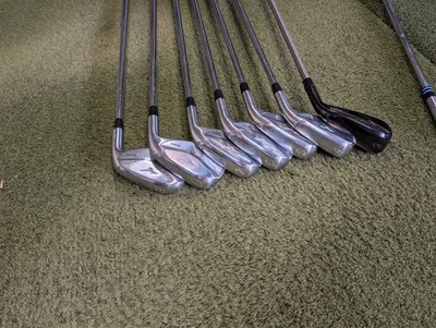 Mizuno Pro 245 4-9 Iron Project X 7.0 and Mizuno Hi-Fli Driving 3 Iron - Image 1 of 4