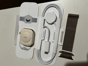Apple Watch Serie 10 46MM - Photo 1 sur 3