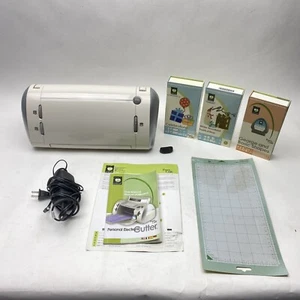 Genuine Cricut 29-0001 Personal Electronic Cutter w/ 3 Cartridges - Picture 1 of 8