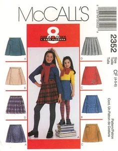McCall's 2352 Pull-On Skorts, Wrap-Front, Messerfalten, aufgesetzte Tasche Gr. 4-6 UC - Bild 1 von 4