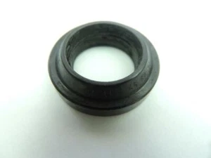 91252-030-000 NOS Honda Front Wheel Oil Seal CA200 CB125 CT200 XR80 W14124 - Picture 1 of 2