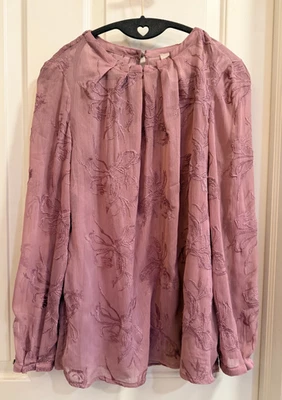Блузка Chico's размер 1 (8/10) лаванда/лиловая вышитая прозрачная с длинным рукавом - Изображение 1 из 4
