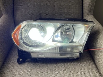 2011-2013 Dodge Durango Passenger Right Xenon HID Headlight ✅READ DESCRIPTION✅ - Image 1 of 4