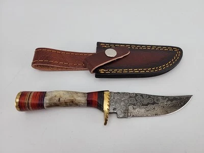 大马士革钢制狩猎刀 • 4 英寸刀片,骨/木柄,黄铜,皮革鞘 — 第 1/4 张图片