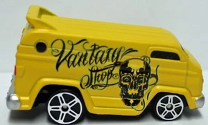 MAISTO 1/64th scale custom van USA only issue - Picture 1 of 3