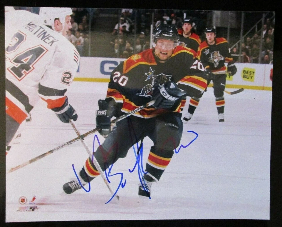 FOTO 8x10 firmada por Valeri Bure de las Panteras de Florida con certificado de autenticidad Foto 1 de 1