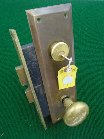 READING HARDWARE 1700 RHR ENTRY MORTISE LOCK w/CYLINDER & KEYS VERY NICE (19005) Cover