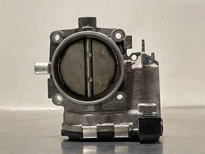 Mercedes E320 2005 unidad de válvula de carrocería del acelerador del motor 3,2 L 87 k millas OEM 1121410125 Foto 1 de 4