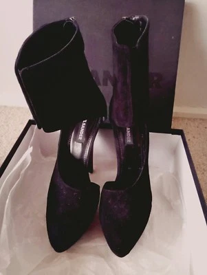 Zapatos de salón Jil Sander asimétricos de gamuza negros talla 36,5 nuevos en caja PVP $1400+ Foto 1 de 4