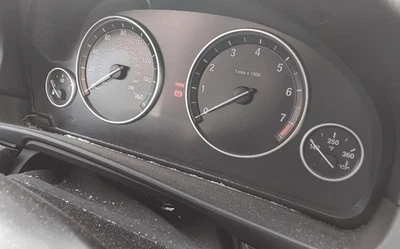 Cuadro medidor velocímetro 528i OE 2012 71 k millas BMW Foto 1 de 4
