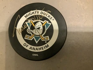 Teemu Selanne AUTOGRAPHED Anaheim Mighty Ducks Hockey Puck #400 - Picture 1 of 3
