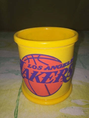 Vintage Los Angeles Lakers NBA Yellow Plastic Mug 800 ml 12 oz Cover