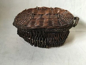 Wicker Basket with lid and handles for decor - Picture 1 of 1