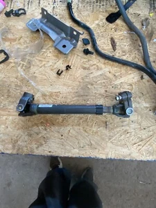 Santa Fe Lower Steering Column Shaft Knuckle U Joint 2017 2018 2019 - Picture 1 of 2