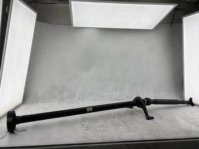 Винт карданного вала заднего привода 2017–2018 Audi Q3 от оригинального производителя - Изображение 1 из 4