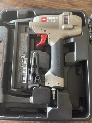 Pistola Clavos - Image 1 of 3