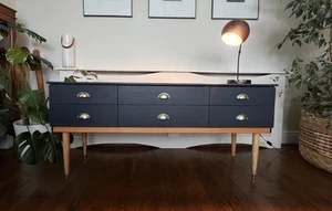 Schreiber Vintage Sideboard - Picture 1 of 5