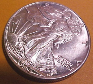 1945-P Walking Libertry Half Dollar ~ Auswahl unzirkuliert ~ WWII Münze ☆Preisvorschlag machen☆ - Bild 1 von 11