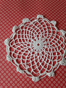  décor ancien crochet  pour  decor ou scrap ou autre# - Picture 1 of 2