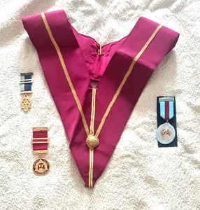 Masonic : Chapter : Collar, 3 jewels inc. The Holy Sepulchre No.6 - Picture 1 of 4