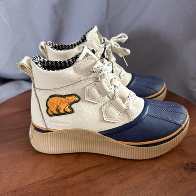 Botas SOREL Out N About IV clásicas universitarias impermeables de pato blancas/azul marino para mujer 6 Foto 1 de 4