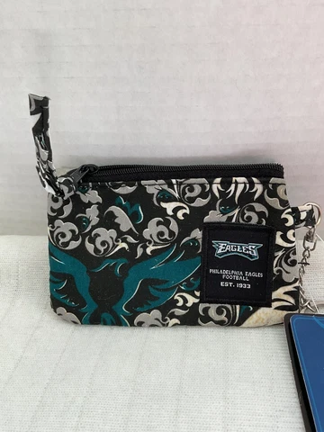 Philadelphia Eagles NFL ID wallet with zipper and attached keyring. New Cover
