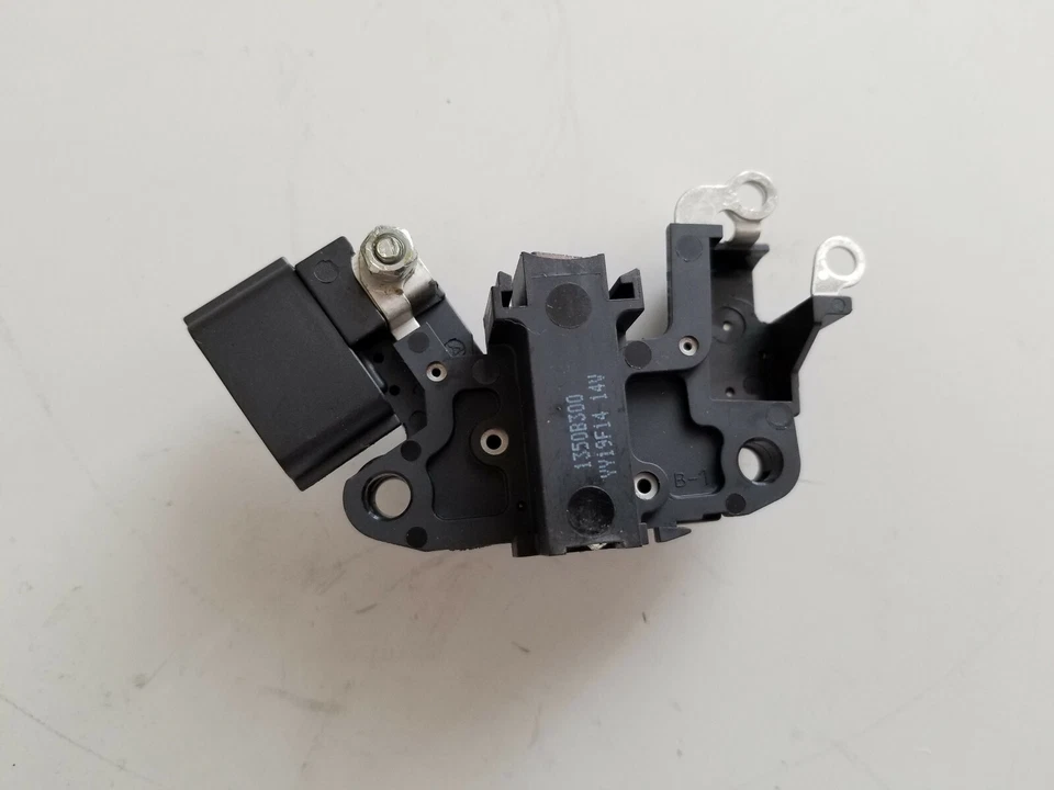 New Alternator Voltage Regulator For Nissan 23100-9W210 - Image 1 of 2