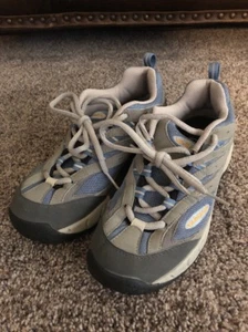 Scarpa da donna Vasque Skywalk escursionismo atletica US 7,5 EU 37 blu grigio - Foto 1 di 12